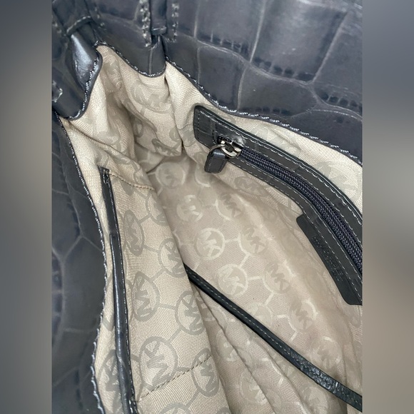 MICHAEL KORS Embossed Leather Gray Crocodile Hamilton Medium Satchel - Picture 8 of 8